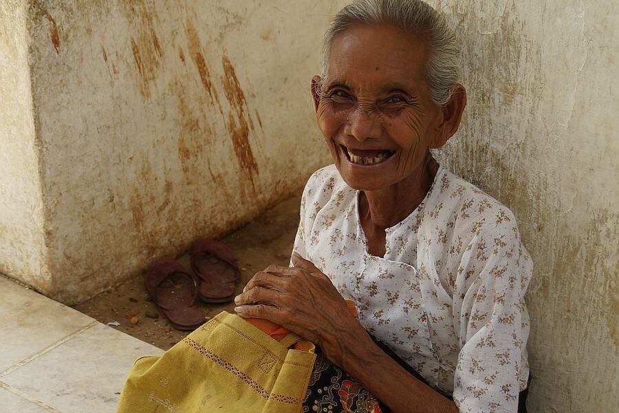 Myanmar Mandalay Local Woman 01