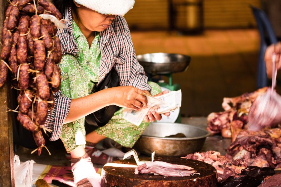 Boek de reis 'Snacktour Battambang'