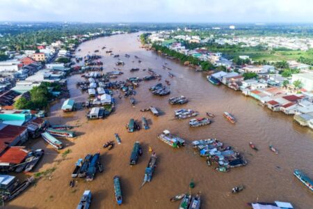 Gerelateerde tour 2-daagse bouwsteen Mekong Delta en drijvende markt