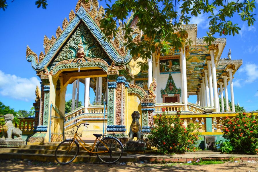 Cambodja Battambang The Wat Ek Phnom tempel boedhisme nabij battambang