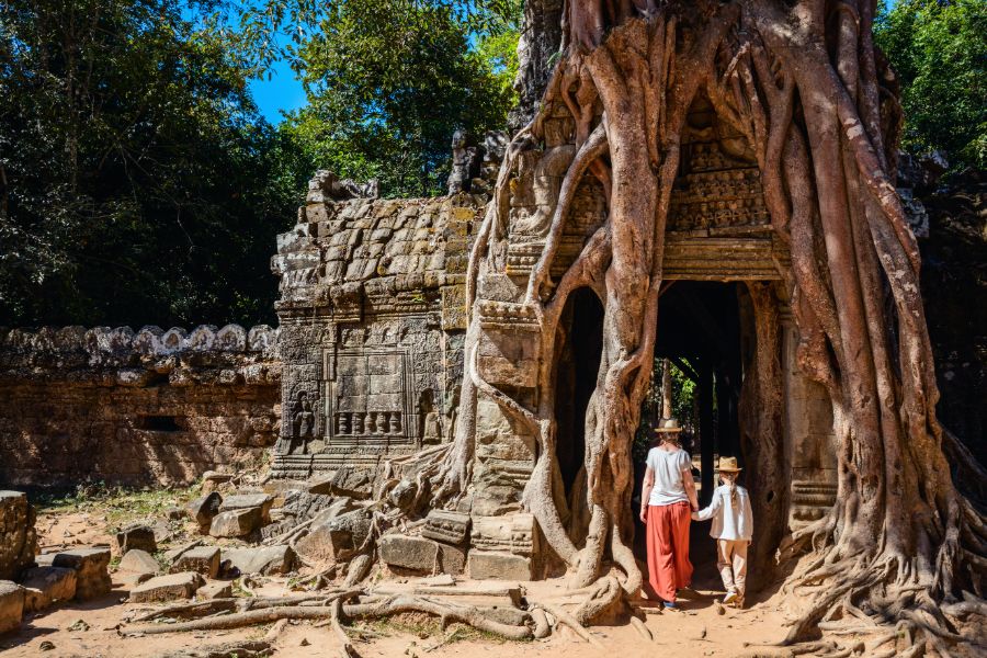 Cambodja Siem Reap Angkor Wat Ta Som tempel familie moeder en dochter