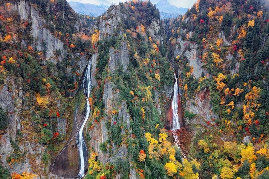 Japan Hokkaido Sounkyo Ginga and Ryusei watervallen in Sounkyo Gorge