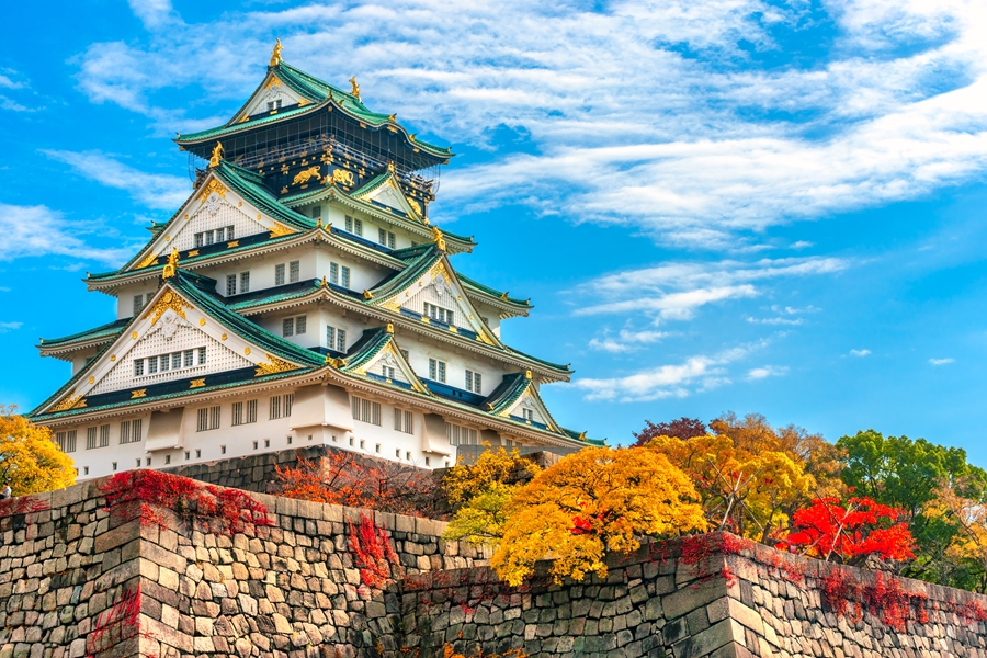 Japan Osaka Kasteel met herfstkleuren