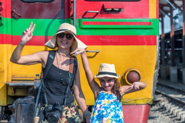 Drijvende markt en Treinmarkt Tour