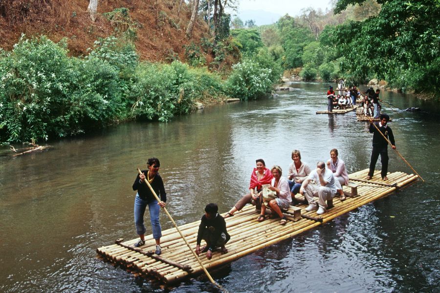 Thailand Chiang Mai omgeving raften bamboeraft jungle rivier 2