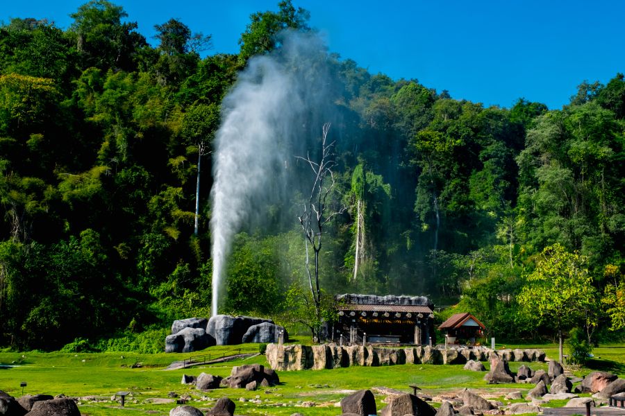 Thailand Doi Pha Hom Pok Nationaal Park geiser