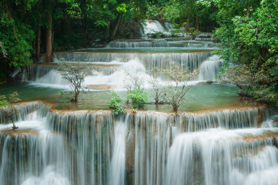 Dag 6: Kanchanaburi - Erawan watervallen