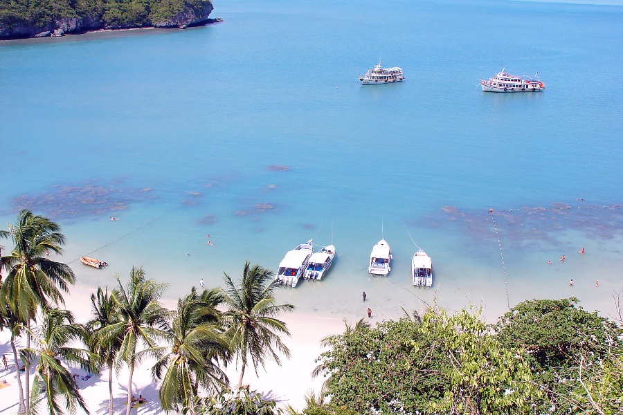 Thailand Koh Samui Strand boten palmbomen bovenaanzicht