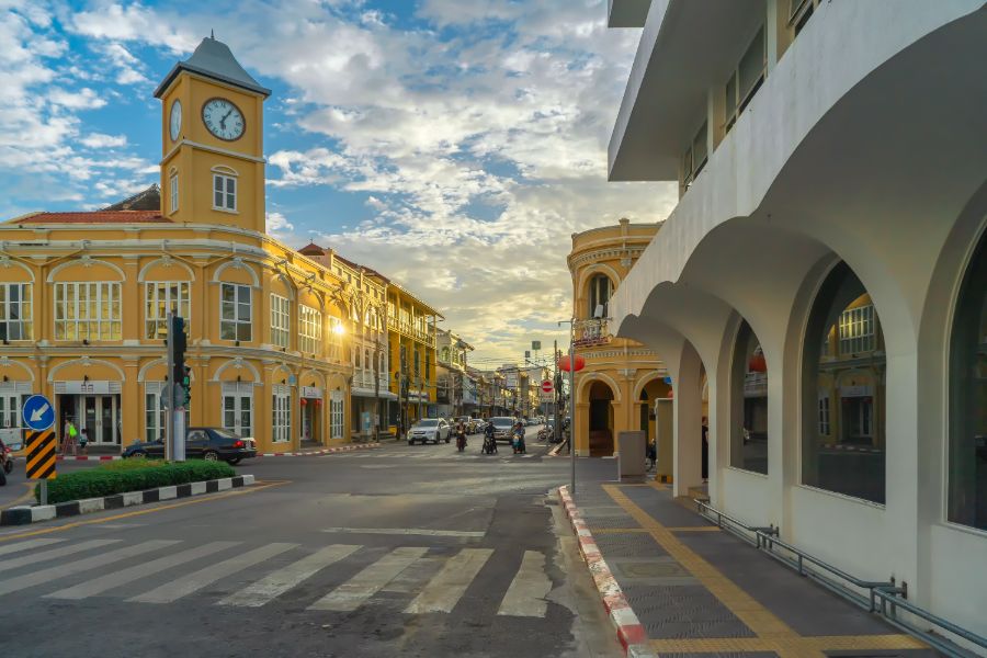 Thailand Phuket oude centrum old town kerk straat