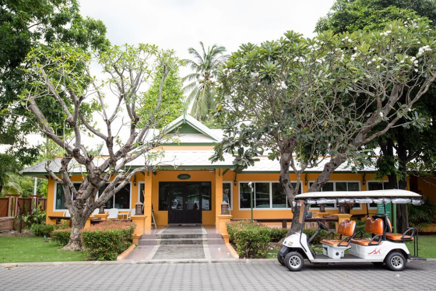 Hotel 'Baan Amphawa Resort & Spa'