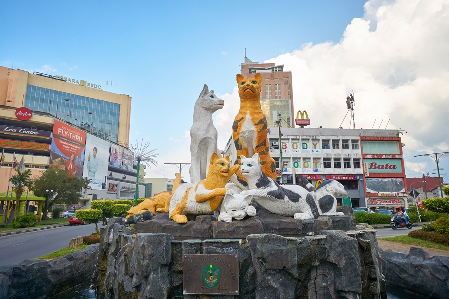 Maleisie Sarawak Kuching Katten monument