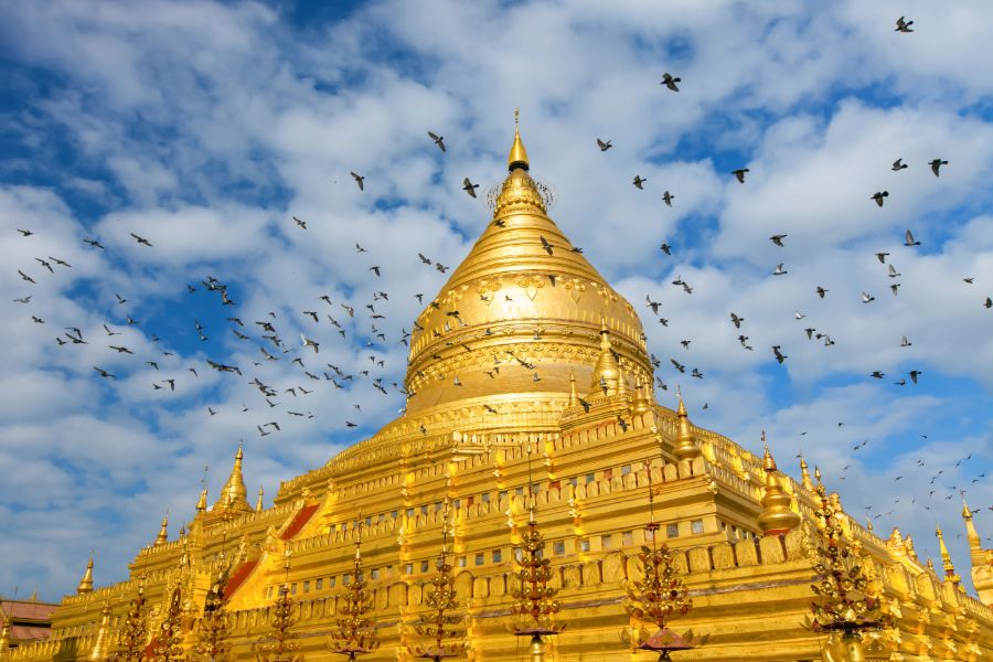 Myanmar Bagan Nyaung U Shwezigon Pagode tempel 2