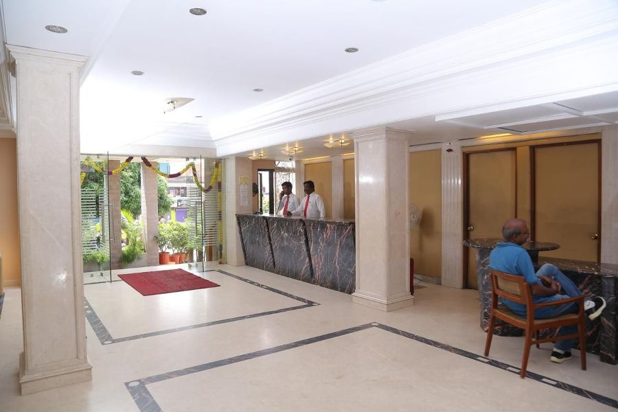 Hotel Surguru, Pondicherry