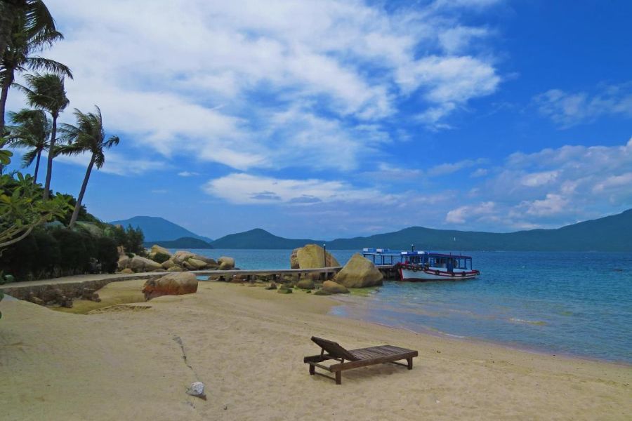 Dag 17: Whale Island - Nha Trang - Ho Chi Minh City