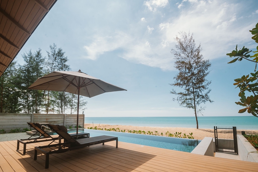Thailand Khao Lak Pullman Resort Pool villa beach front 2