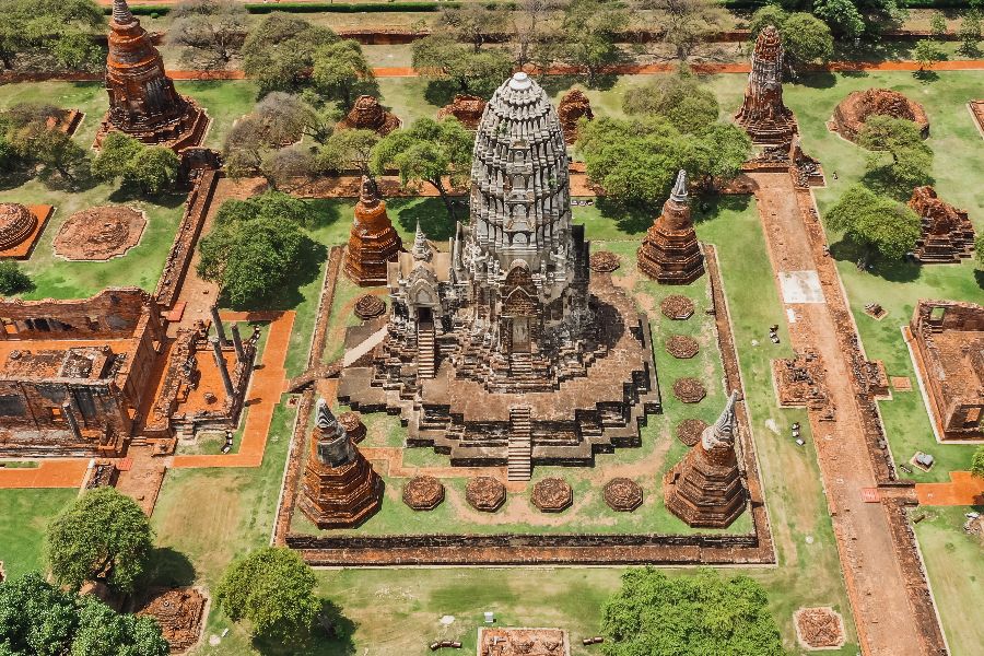 thailand ayutthaya wat ratchaburana
