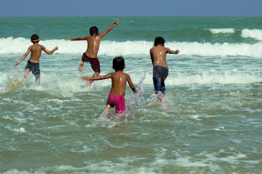 thailand hua hin zwemmen familiereis kinderen 15