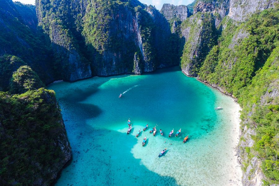 thailand koh phi phi phi phi leh boten strand