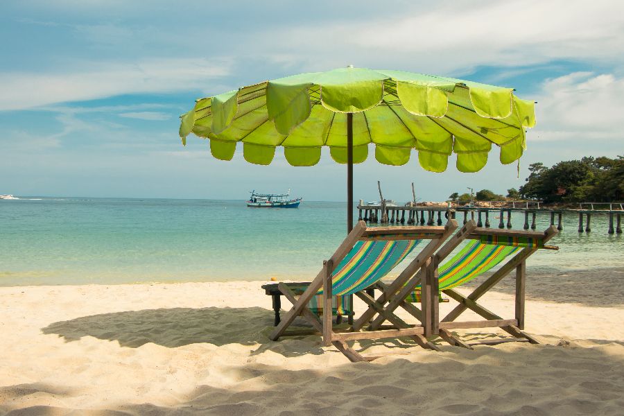 thailand koh samet strandstoelen strand samed
