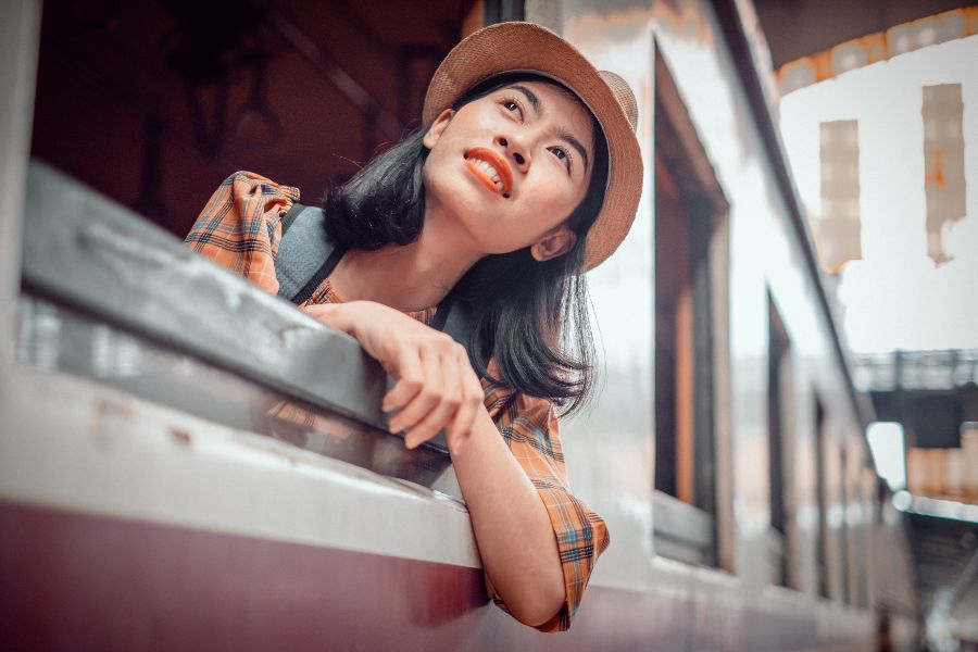 thailand trein reiziger vrouw