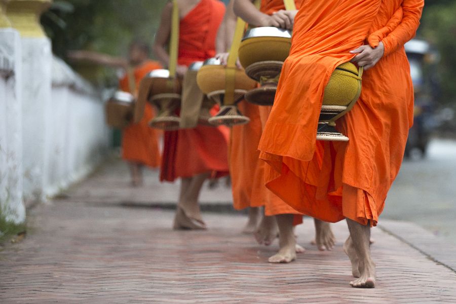 laos luang prabang monniken