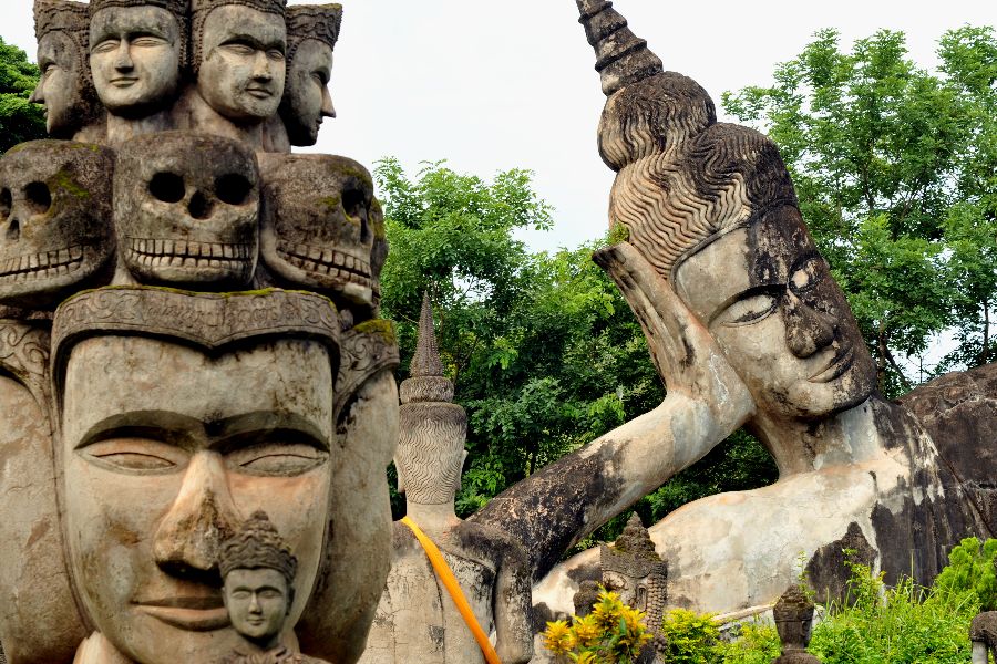 laos vientiane buddha park