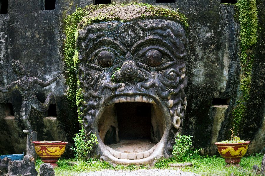 laos vientiane buddha park