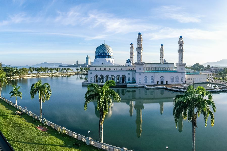maleisie borneo kota kinabalu floating mosque drijvende moskee