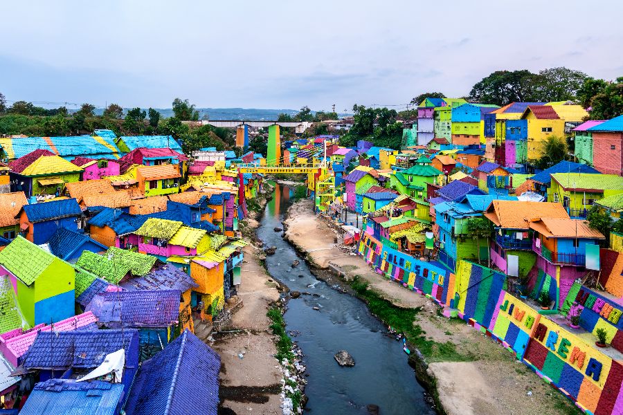 indonesie malang kampung warna warni jodipan village of color het gekleurde dorp kleuren 0