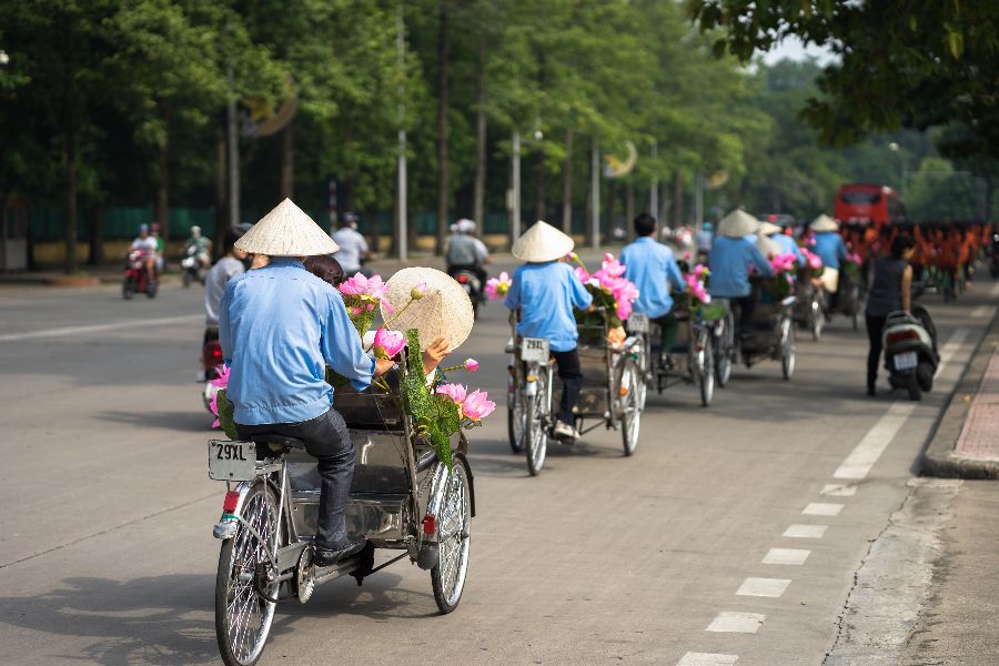vietnam hanoi cyclo
