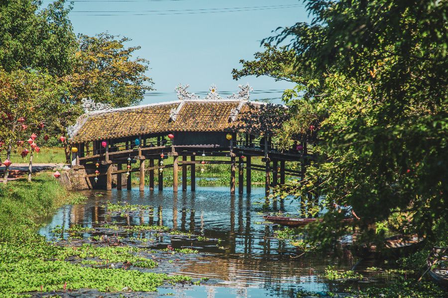 vietnam hue thanh toan bridge brug