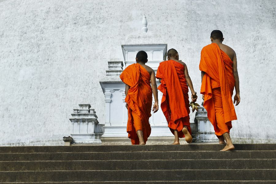 sri lanka anuradhapura monniken