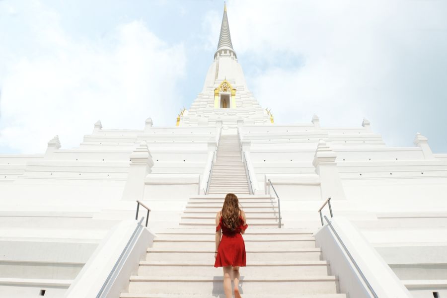 thailand ayutthaya wat phu khao thong tempel