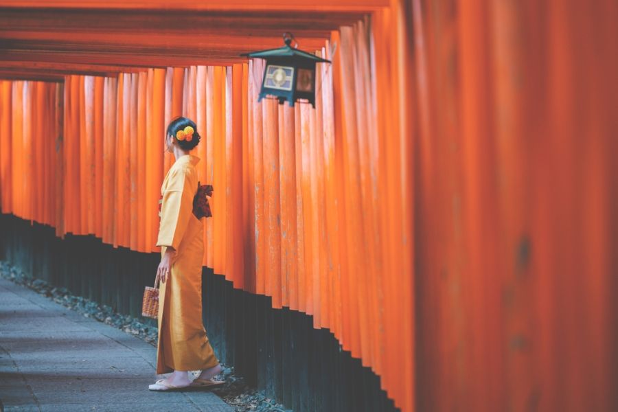 japan kyoto fushimi inari shrine torii poorten
