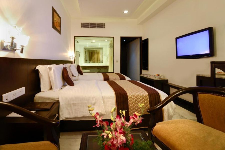 india agra hotel taj resorts 689