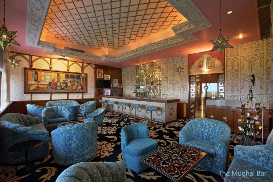 india agra hotel clarks shiraz 1977