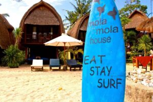Hotel 'Mola Mola House'