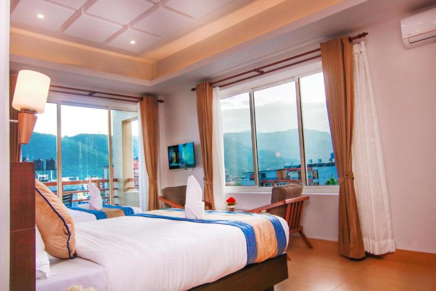 nepal pokhara hotel lake paradise 2272