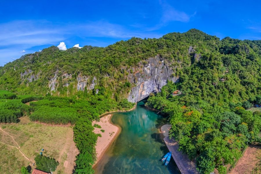 vietnam phong nha grot