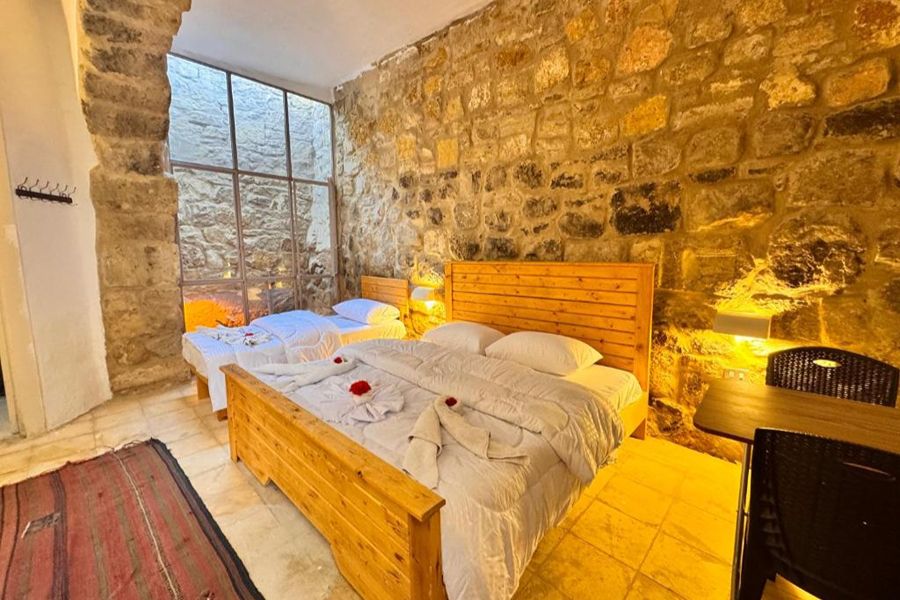 Dana Tower Hotel