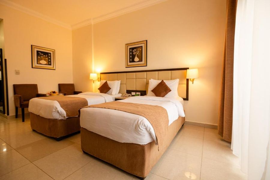Grand East Hotel