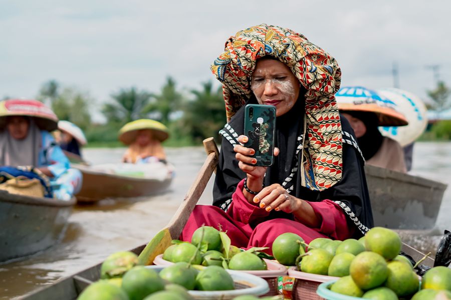 Drijvende markt in Banjarmasin